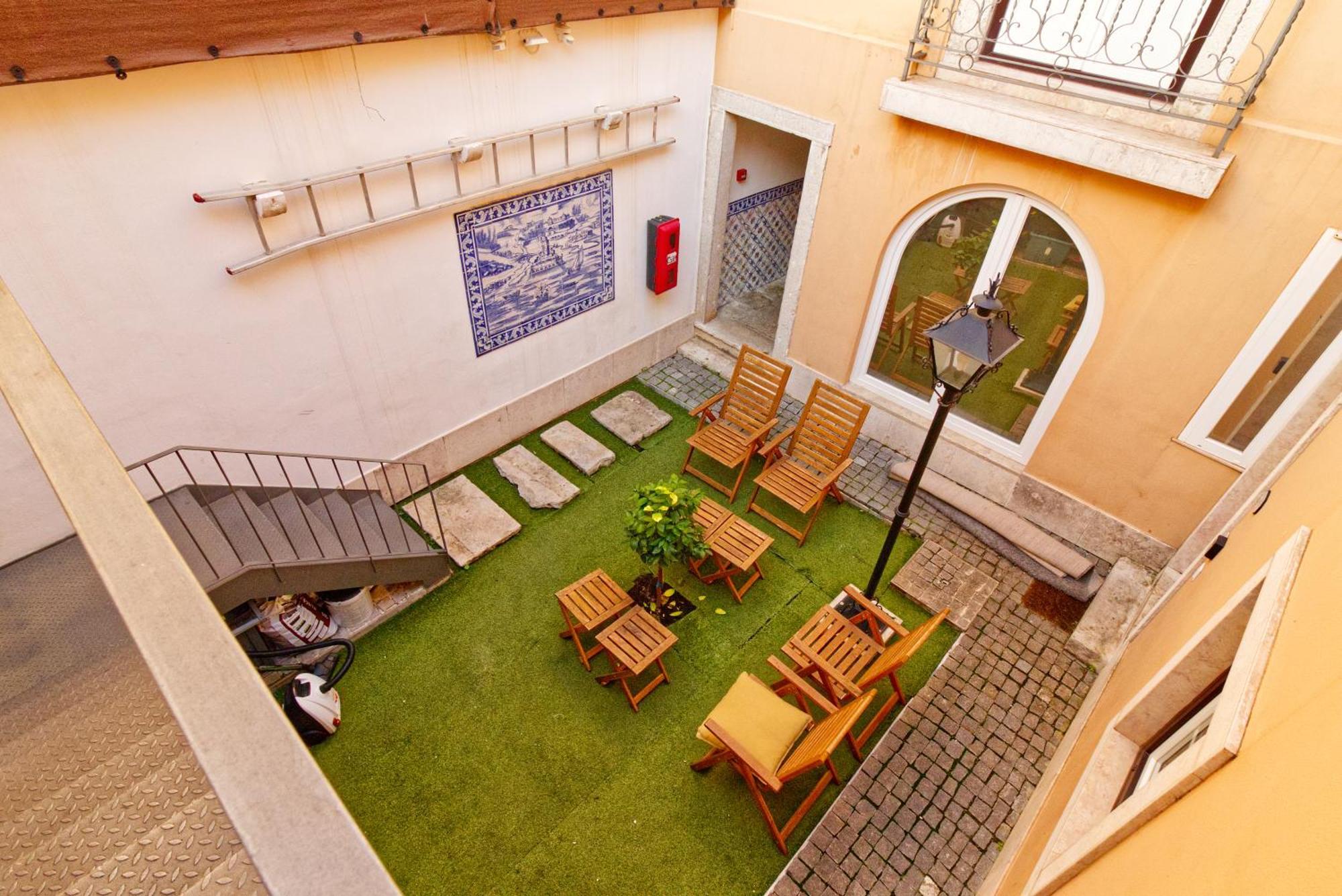 Vista Lusitana Apartaments Lisbon Exterior photo